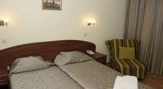 Гостиница Маритель Агой Стандартный двухместный номер с 1 кроватью или 2 отдельными кроватями-4